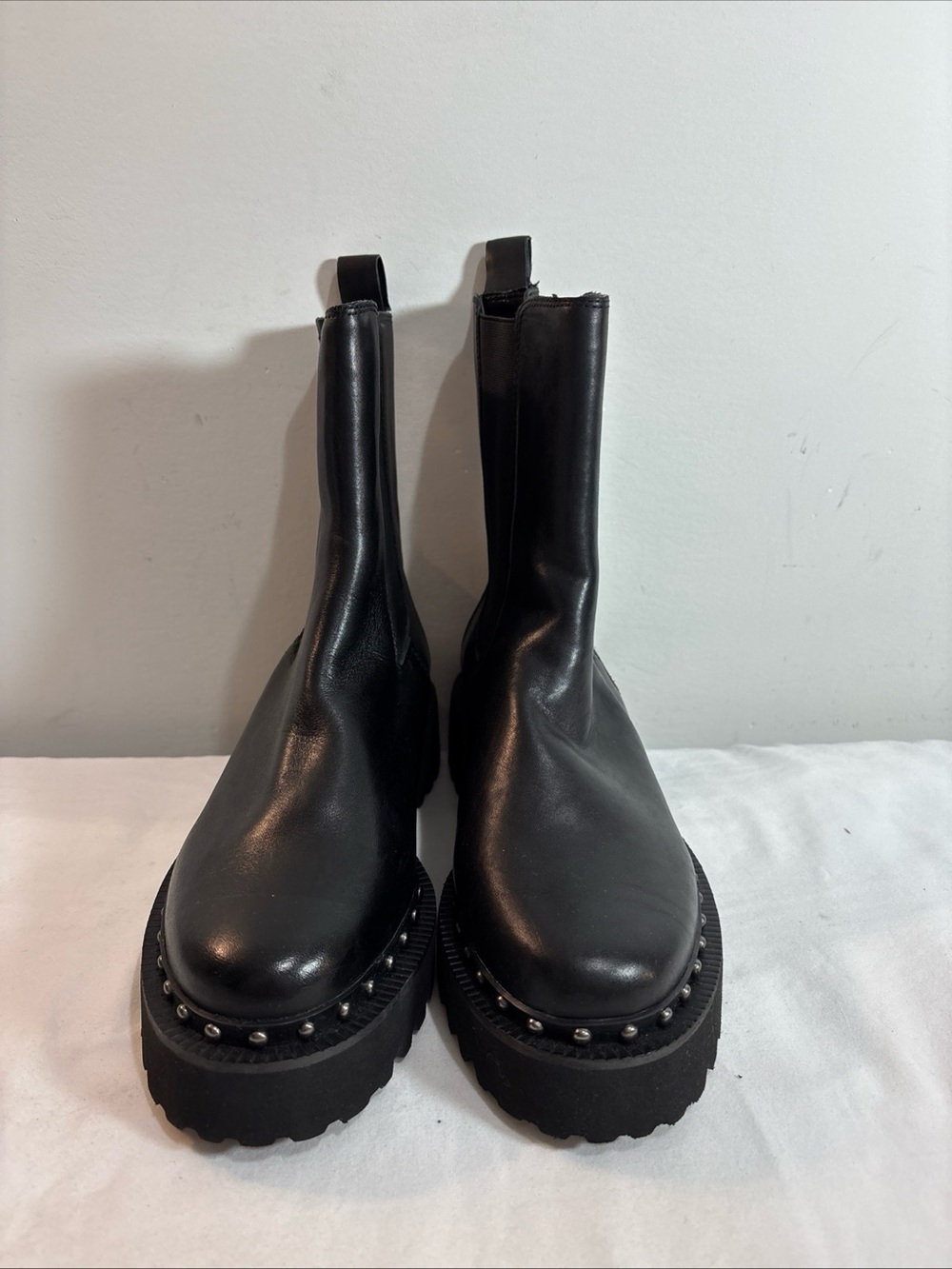 Vince Camuto Women’s Black Platform Chelsea Boots with Stud Trim. 8/30